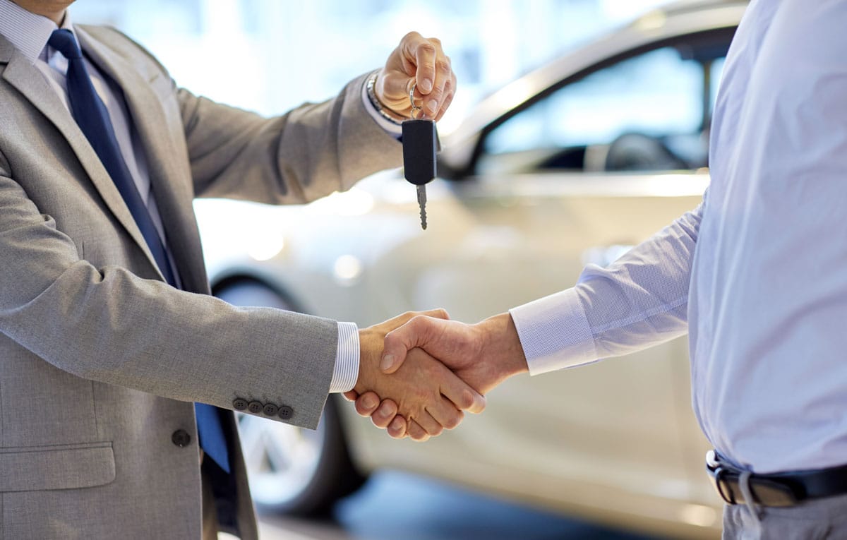 Vente d'une nouvelle voiture par un mandataire à un client