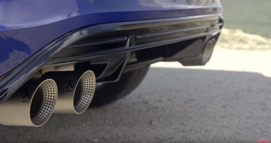 L'échappement Akrapovic sur le Volkswagen T-Roc R