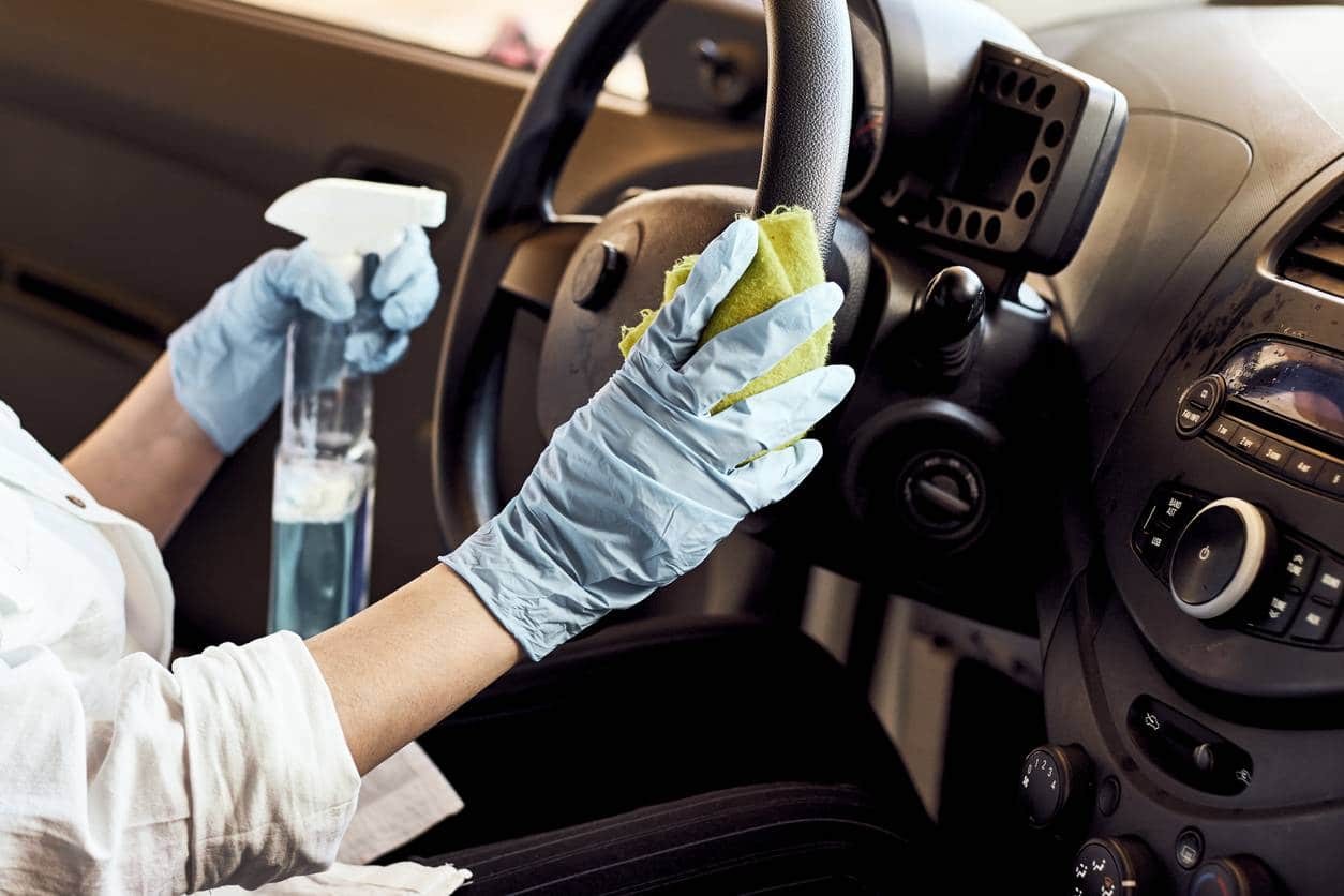 nettoyage voiture intérieur